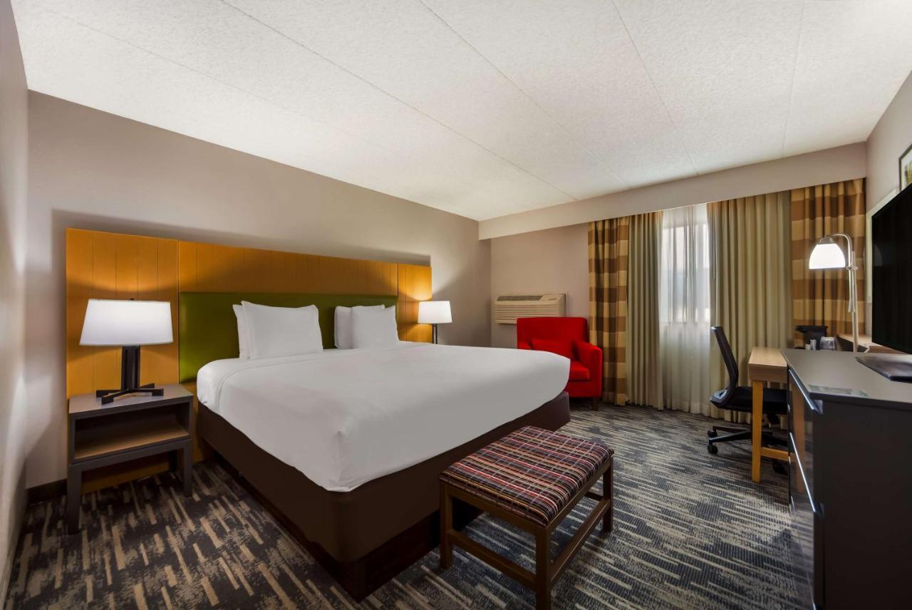 Hotel Wingate By Wyndham Lincoln Airport East Exterior foto